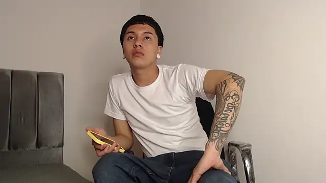 alex-lover online show from September 29, 1:00 am