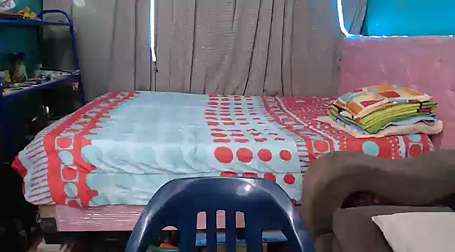 mom son dirty online show from January 29, 3:04 pm