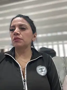 Snapshot of Milff_parkerrr chatting on January 15, 10:24 pm Milff parkerrr online show from January 15, 10:24 pm