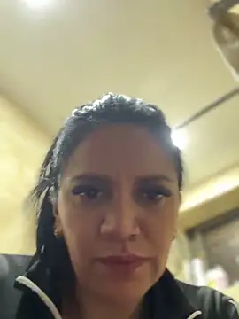 Snapshot of Milff_parkerrr chatting on January 16, 1:27 am Milff parkerrr online show from January 16, 1:27 am