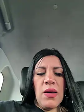 Snapshot of Milff_parkerrr chatting on February 11, 12:27 pm Milff parkerrr online show from February 11, 12:27 pm