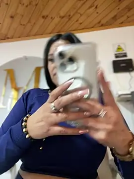 Snapshot of Milff_parkerrr chatting on March 12, 9:45 pm Milff parkerrr online show from March 12, 9:45 pm