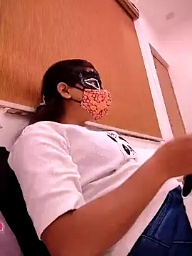 Snapshot of Palak_4u chatting on December 28, 3:58 am Palak 4u online show from December 28, 3:58 am