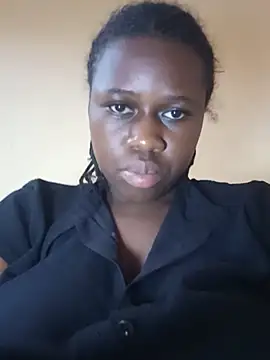 Snapshot of Sassy_boobs21 chatting on June 27, 12:22 pm Sassy boobs21 online show from June 27, 12:22 pm
