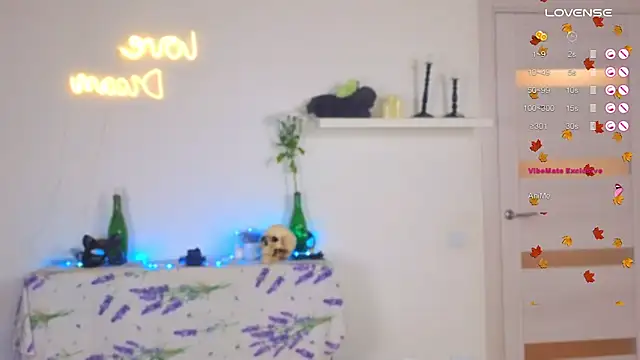  yourFoxy  online show from October 27, 11:47 am