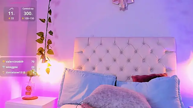 Snapshot of Isabella_Flowers chatting on March 10, 1:45 am Isabella Flowers online show from March 10, 1:45 am