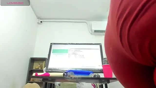 Snapshot of Dalia_20 chatting on March 19, 12:26 am Dalia 20 online show from March 19, 12:26 am