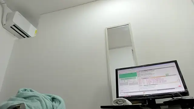 Snapshot of Dalia_20 chatting on September 11, 11:38 pm Dalia 20 online show from September 11, 11:38 pm