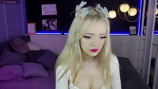 Snapshot of EmilyAir chatting on December 22, 9:31 pm EmilyAir online show from December 22, 9:31 pm