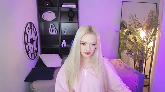 EmilyAir online show from November 29, 4:21 pm