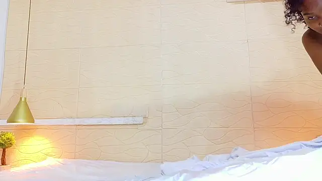 Chocolatte bar online show from March 20, 1:15 pm