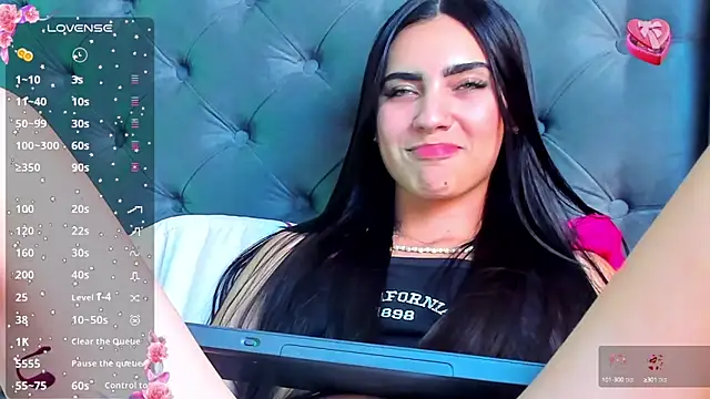 IsaValencia online show from January 5, 5:30 am