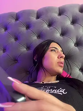 IsaValencia online show from January 10, 2:57 am