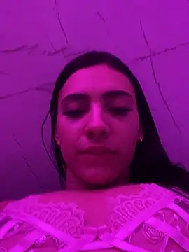 IsaValencia online show from January 18, 3:31 am