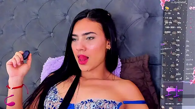 IsaValencia online show from January 30, 2:06 am