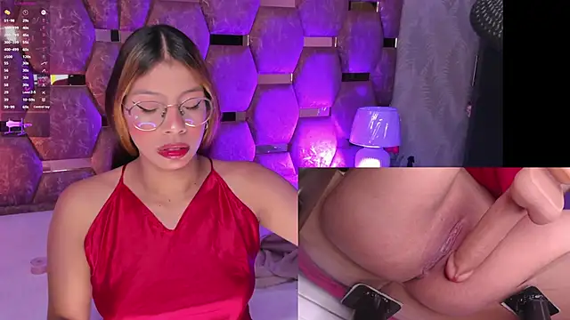 LunaAridi online show from March 31, 9:59 pm