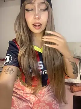 lunaapppp online show from April 8, 3:39 am