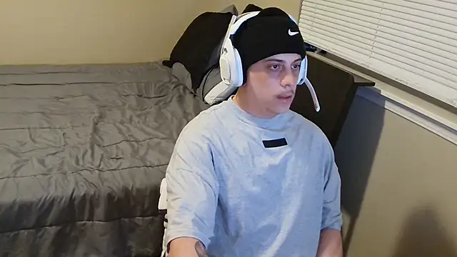 cumwithkash online show from February 24, 5:33 am