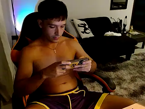 Snapshot of zeth_666 chatting on October 11, 2:33 am zeth 666 online show from October 11, 2:33 am