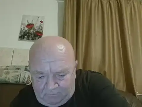 Snapshot of fullballs6 chatting on January 22, 2:37 am fullballs6 online show from January 22, 2:37 am