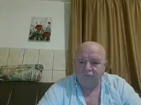 Snapshot of fullballs6 chatting on January 23, 12:46 am fullballs6 online show from January 23, 12:46 am