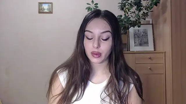 courtneyPerfect online show from January 16, 2:51 pm