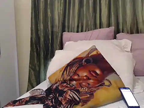 Foxybrownxx1 online show from September 25, 7:23 am