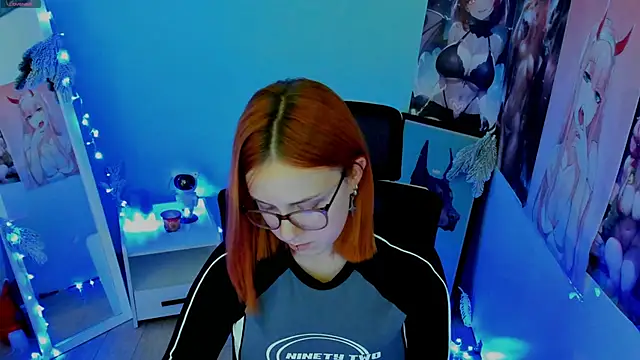 Snapshot of Rudy_02 chatting on December 11, 8:18 pm Rudy 02 online show from December 11, 8:18 pm