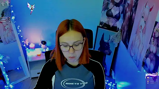 Snapshot of Rudy_02 chatting on December 12, 1:43 am Rudy 02 online show from December 12, 1:43 am