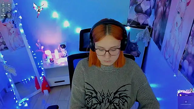 Snapshot of Rudy_02 chatting on December 15, 4:15 pm Rudy 02 online show from December 15, 4:15 pm