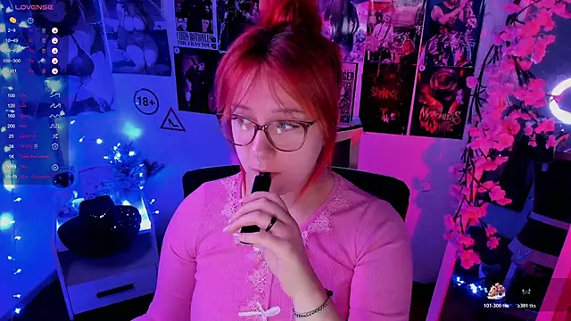 Snapshot of Rudy_02 chatting on November 26, 9:49 pm Rudy 02 online show from November 26, 9:49 pm