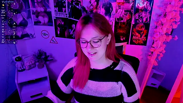 Snapshot of Rudy_02 chatting on December 13, 7:53 pm Rudy 02 online show from December 13, 7:53 pm