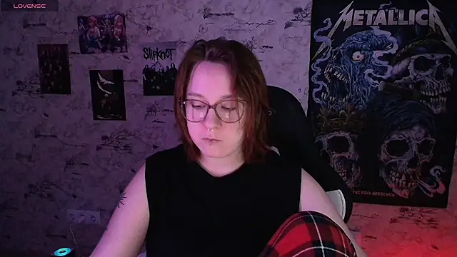 Snapshot of Rudy_02 chatting on April 28, 6:57 pm Rudy 02 online show from April 28, 6:57 pm