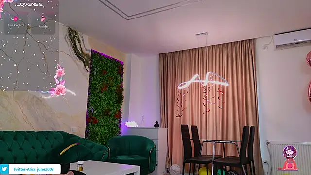 emily bloom online show from March 21, 5:32 am