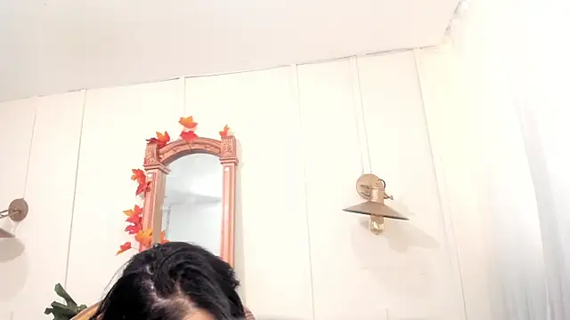 Snapshot of Sexy_cristall_ chatting on December 12, 8:10 pm Sexy cristall  online show from December 12, 8:10 pm