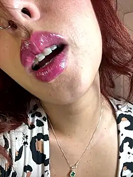 Snapshot of nix_white chatting on January 13, 8:14 pm nix white online show from January 13, 8:14 pm