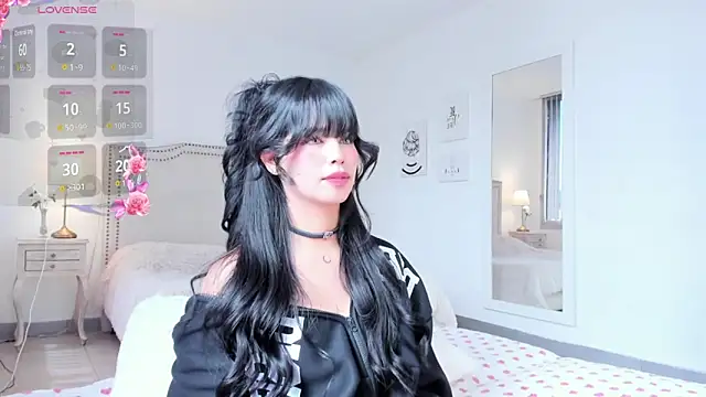 HannaKim online show from November 14, 5:22 pm