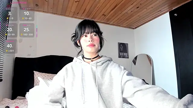 HannaKim online show from March 21, 6:55 pm