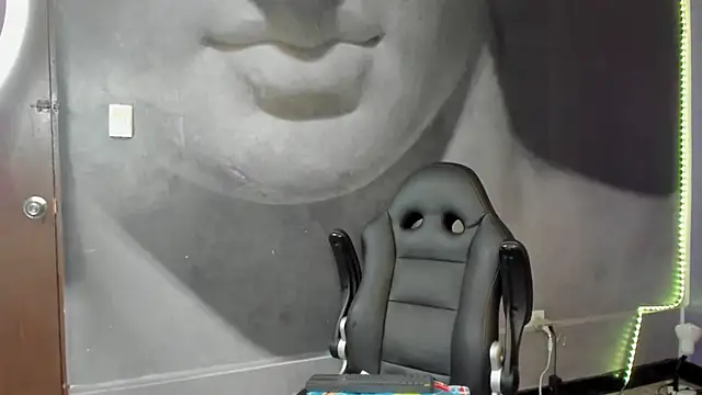 Snapshot of bradley_smith chatting on February 2, 7:30 am bradley smith online show from February 2, 7:30 am