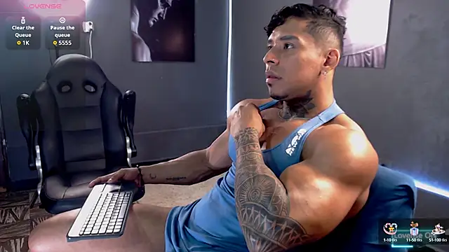 Snapshot of bradley_smith chatting on September 14, 4:06 pm bradley smith online show from September 14, 4:06 pm