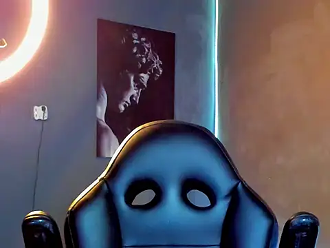 Snapshot of bradley_smith chatting on October 25, 9:17 am bradley smith online show from October 25, 9:17 am