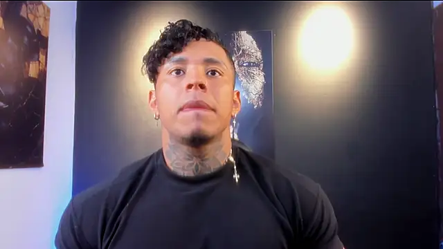 Snapshot of bradley_smith chatting on November 23, 1:49 am bradley smith online show from November 23, 1:49 am