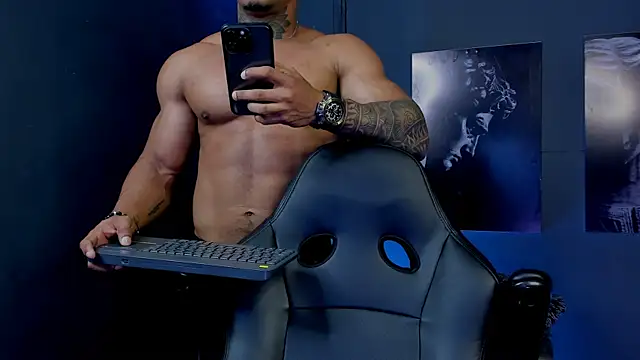 bradley smith online show from April 23, 11:20 am