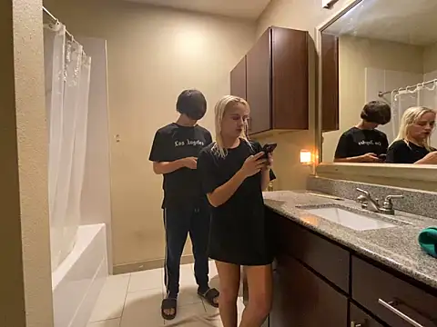 girlfriendmissy online show from January 31, 2:04 am