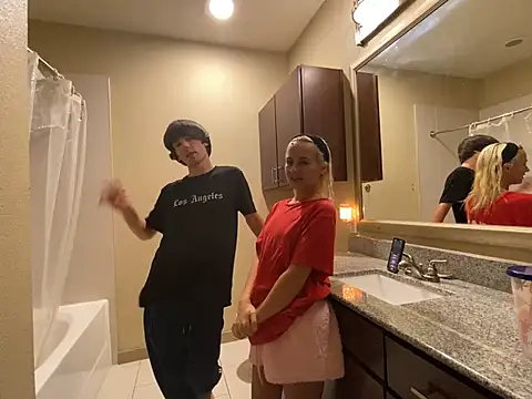 girlfriendmissy online show from February 1, 12:51 am