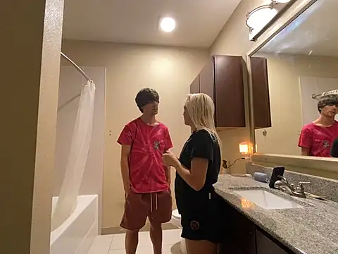 girlfriendmissy online show from March 5, 10:32 pm