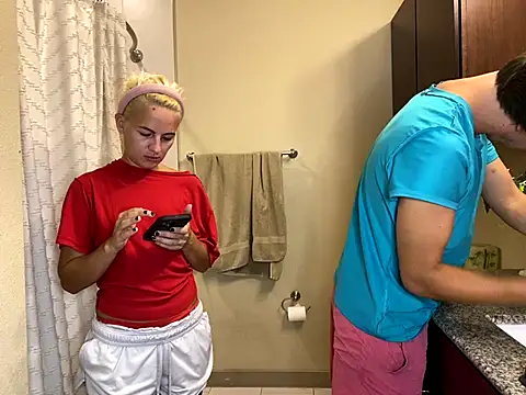 girlfriendmissy online show from October 5, 5:22 pm