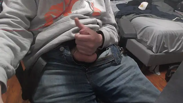 chicostick413 online show from December 3, 3:20 am