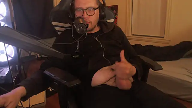 chicostick413 online show from September 21, 12:01 am