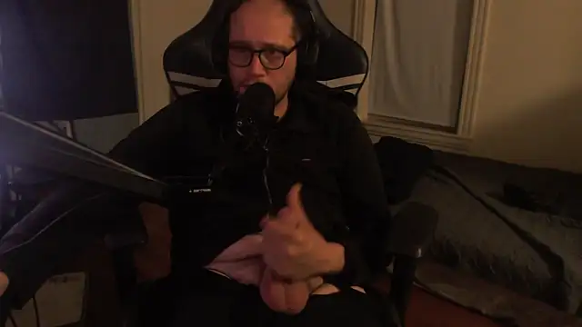 chicostick413 online show from September 27, 1:43 am